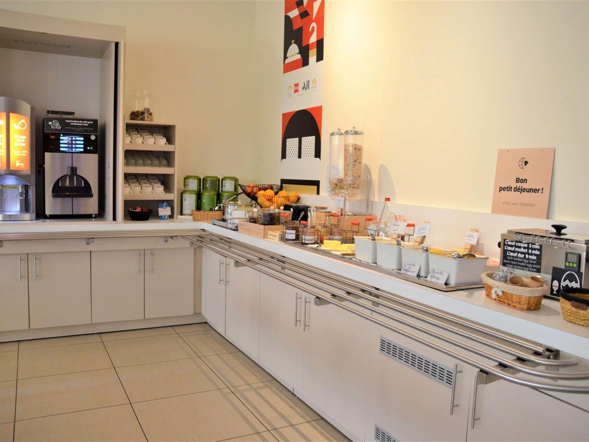Hotel Ibis Guingamp Coeur De Bretagne Ploumagoar Экстерьер фото